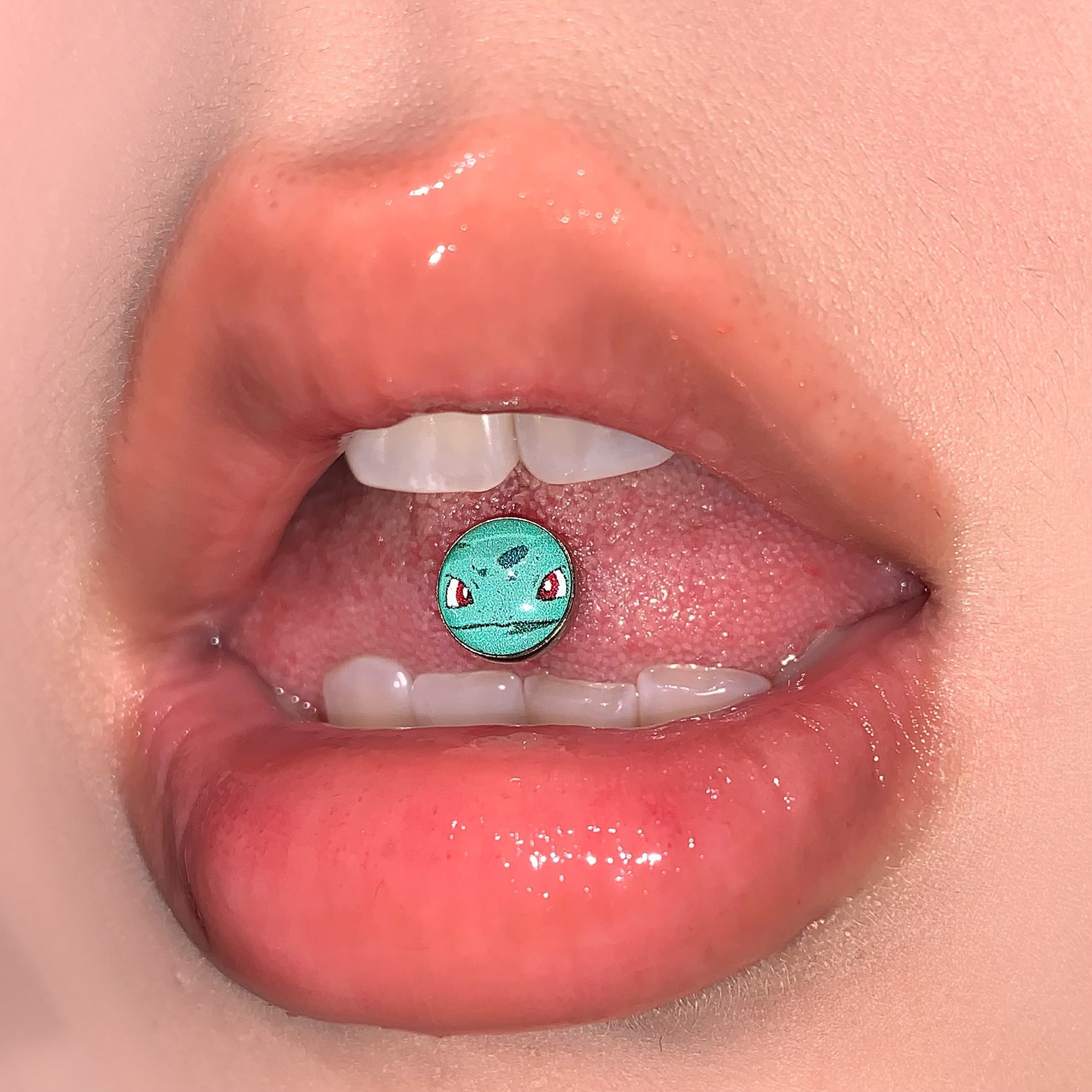 Cartoon Pokémon Tongue Ring Titanium Steel External Thread Tongue Barbell Piercing Jewelry, Drinkable Nail Design, Cute Bulbasaur Color - Image 2