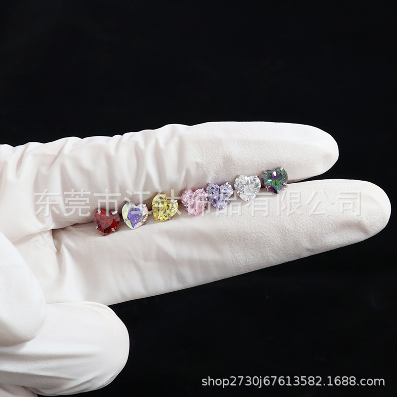G23 Titanium F136 Heart-Shaped Claw Set Zircon Earring - Peach Heart Ear Bone Nail Body Piercing - Image 2