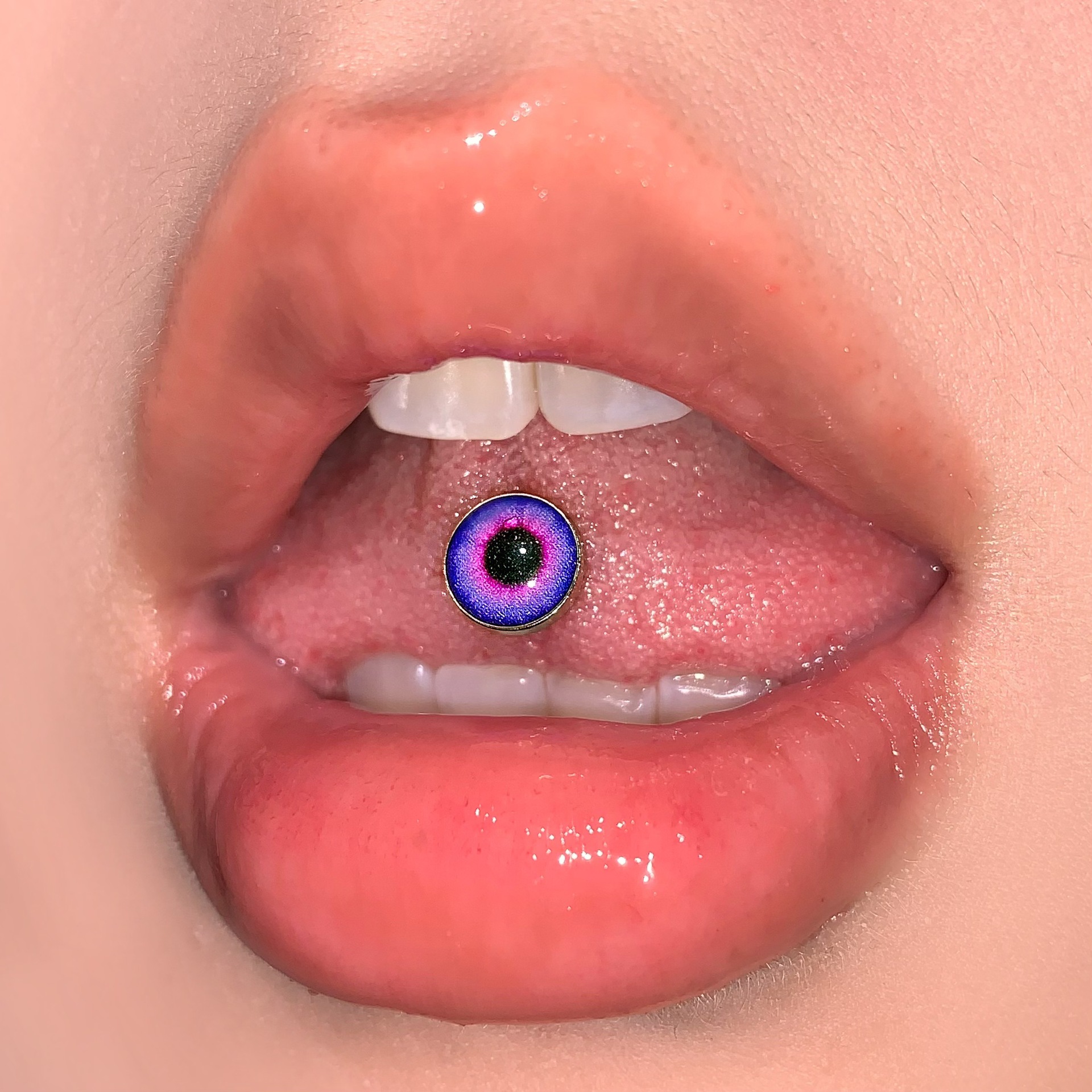 4-Color Gradient Round Pupil Tongue Nail Tongue Ring 316L Surgical Steel External Thread Piercing Jewelry - Image 2