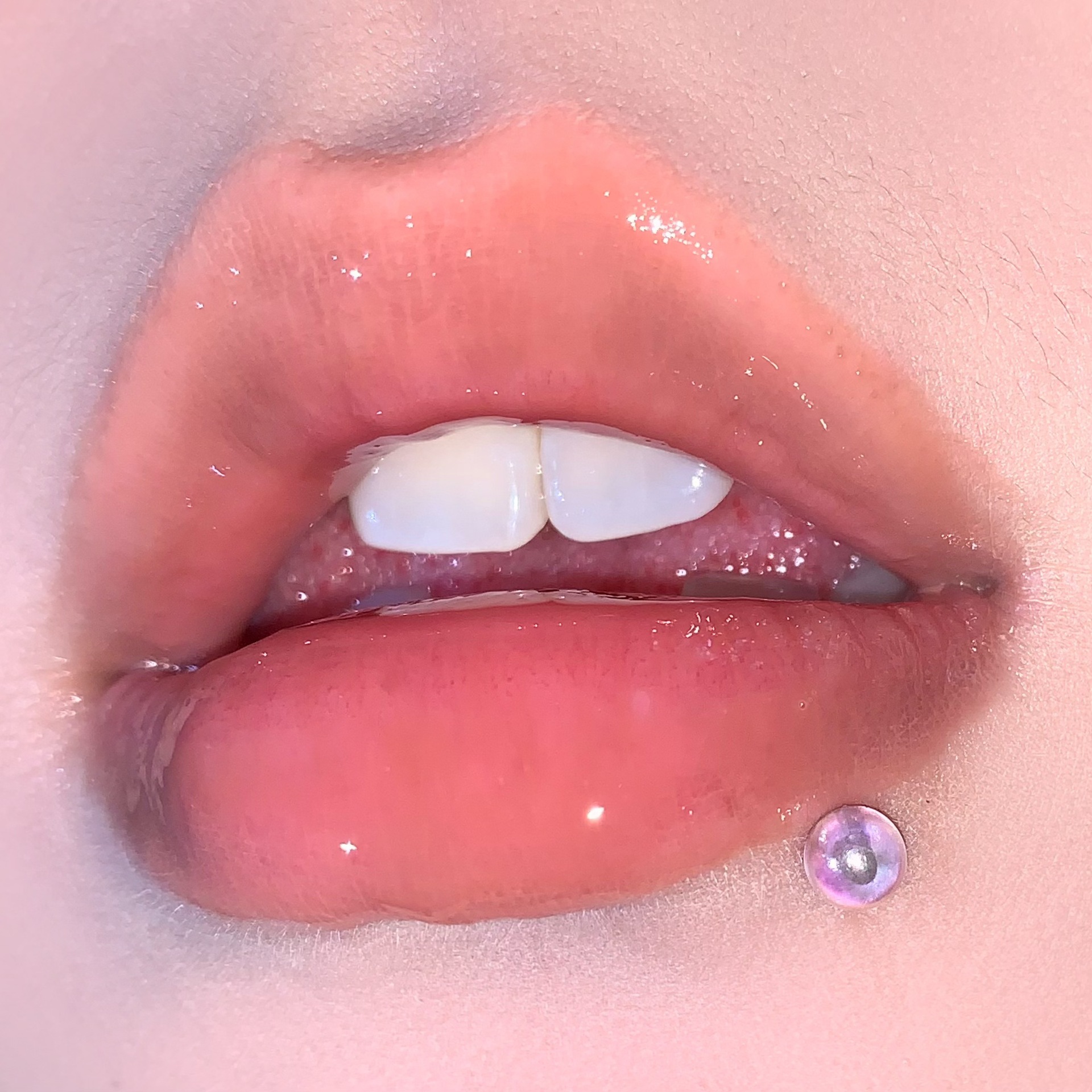 Laser Bulb Lip Piercing Labret Stud Externally Threaded 16G 316L Surgical Steel Shiny Pink Jewelry Wholesale - Image 4
