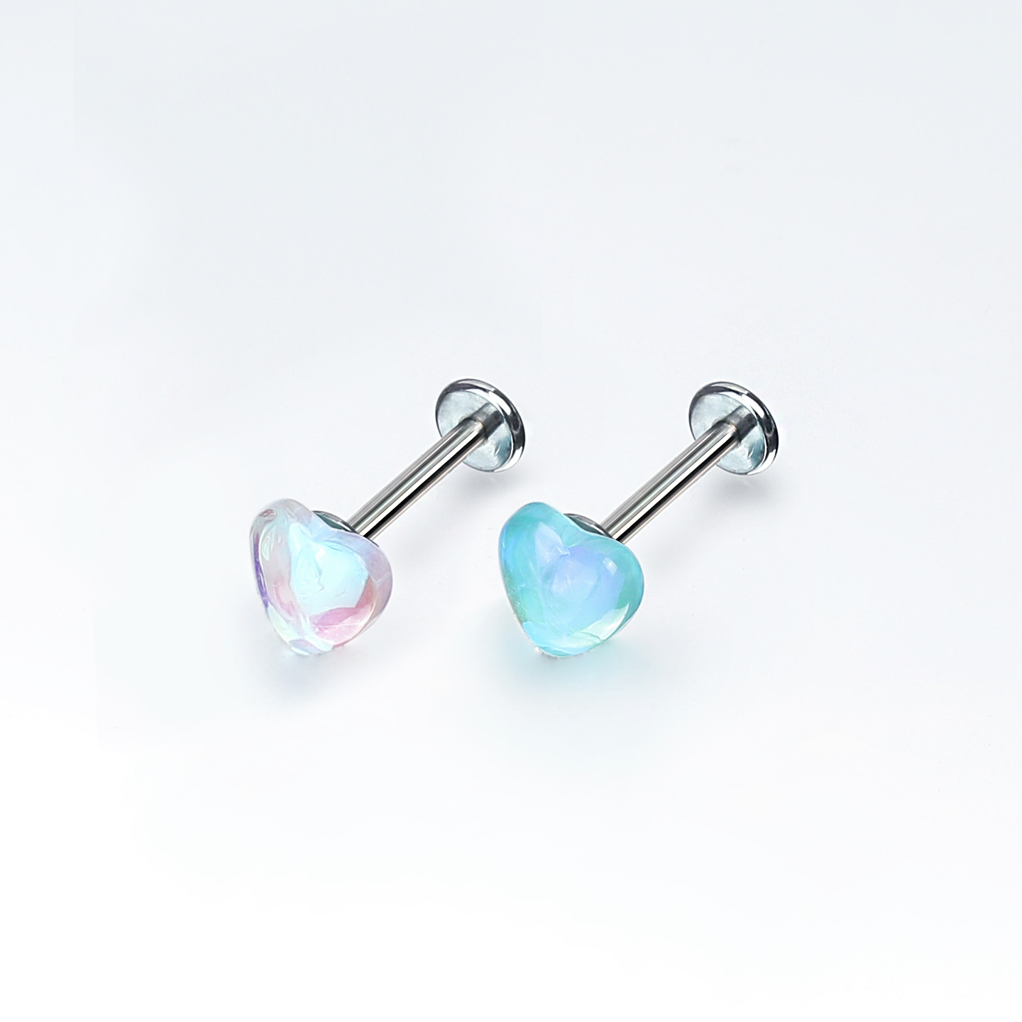 Japanese-Style Iridescent Peach Heart Lip Piercing - Internally Threaded Gradient Moonstone Titanium Steel Hot Girl Jewelry Wholesale - Image 3