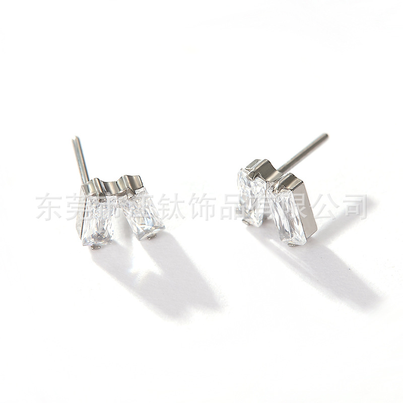 G23 Titanium Alloy Ear Cartilage Stud Square Zircon Inlaid Body Piercing Earrings - Image 3