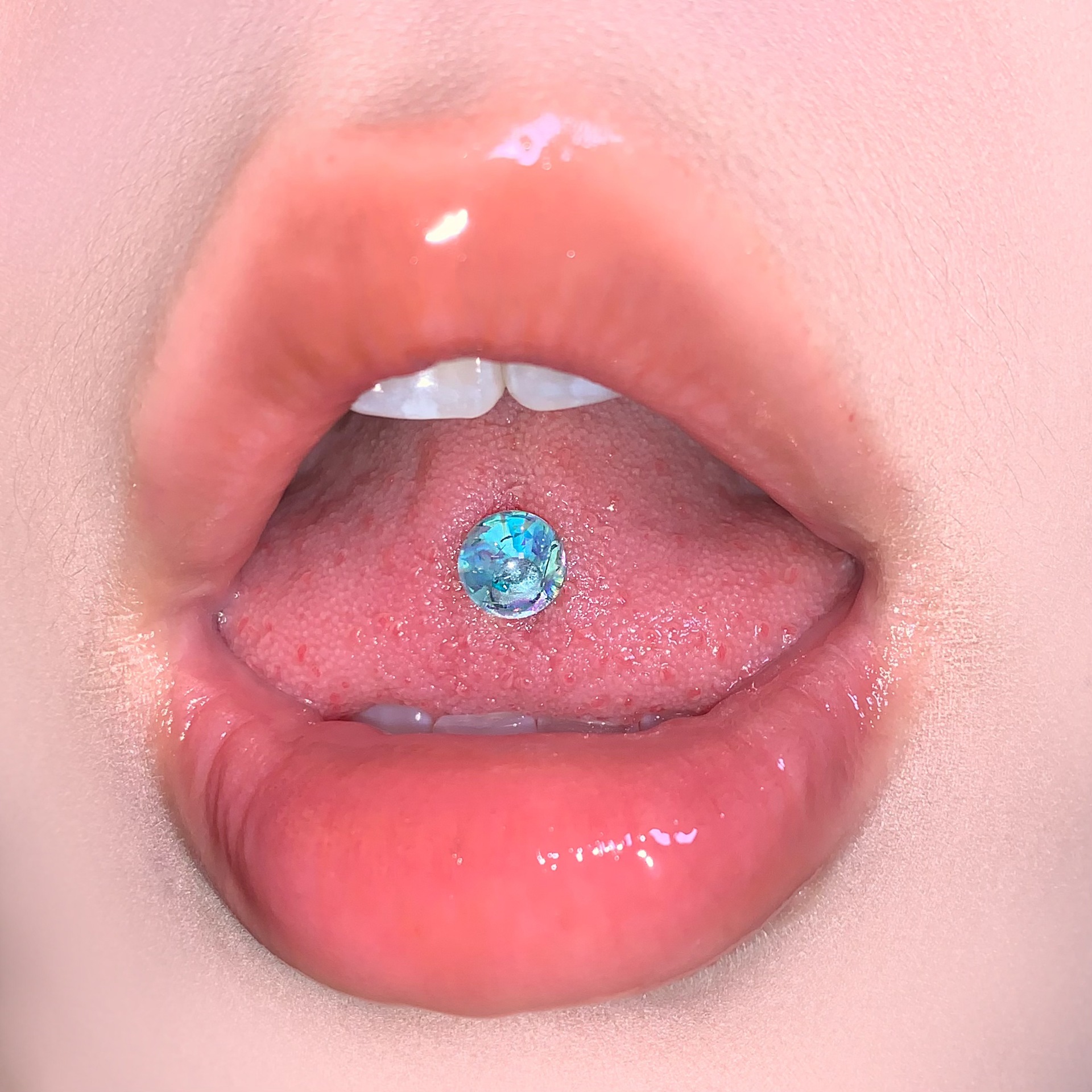 Fine Glitter Tongue Nail Tongue Ring Stainless Steel External Thread Stylish Sweet Sexy Tongue Piercing Jewelry Wholesale - Image 3