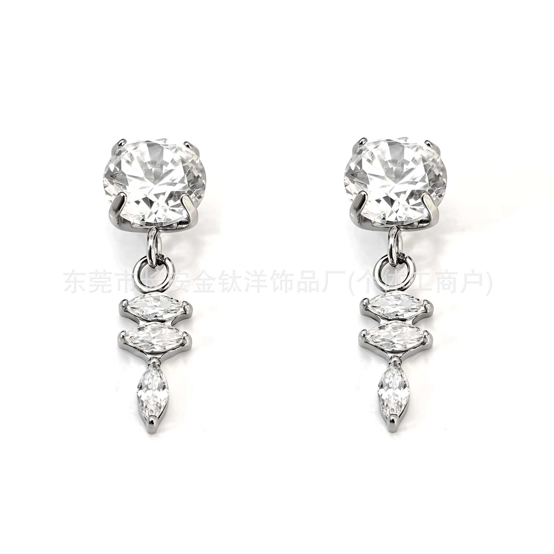 F136 Titanium Gold-Plated Round Zircon Triple Marquise Pendant Lip Stud Ear Stud Ear Bone Stud G23 Titanium Alloy Piercing Jewelry - Image 3
