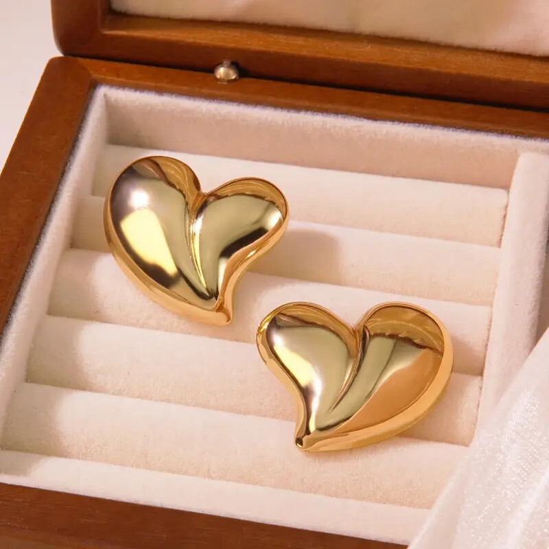 18K Gold Heart Earrings for Women - Stainless Steel Pierced Earrings Trendy Niche Design - Image 2