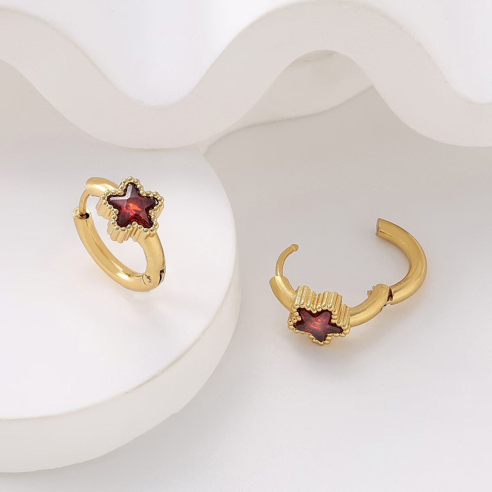 Geometric Diamond Earrings Stainless Steel Drop Earrings for Women - Image 4