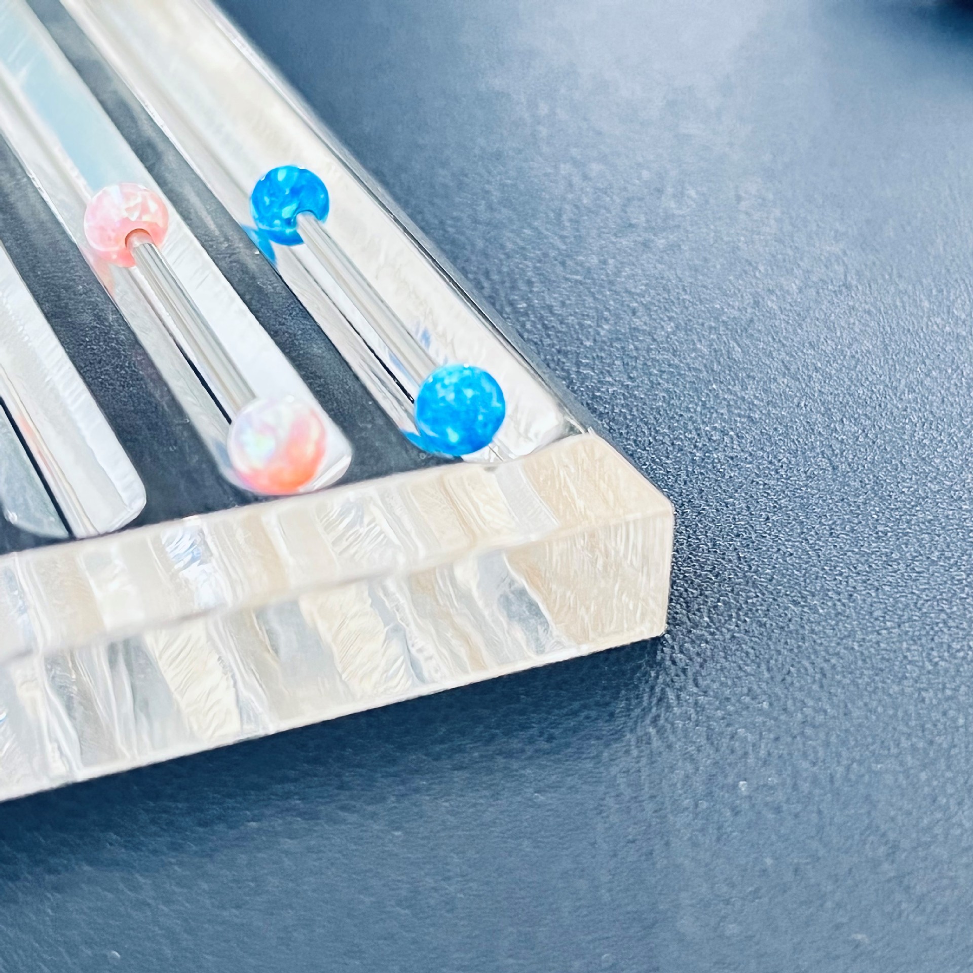 High Transparency Acrylic Tongue Stud Display Stand - Polished Groove for Earrings - Image 3