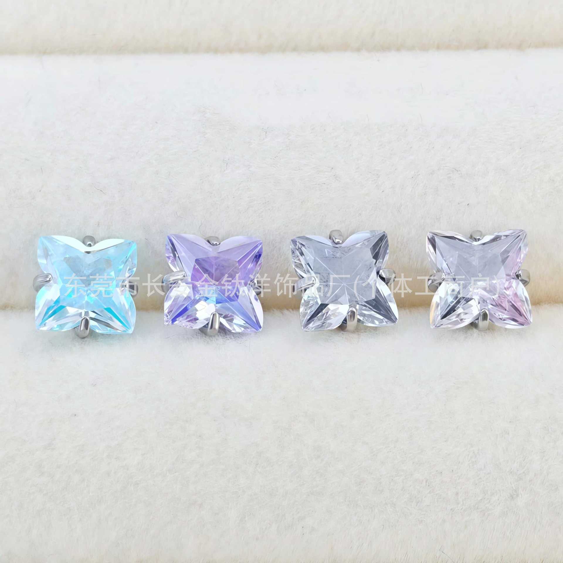 F136 Titanium Round Base Claw-Set Gradient Lip Stud Ear Cartilage Stud with Clover Design G23 Titanium Alloy Piercing Jewelry - Image 4