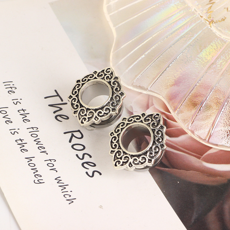 Retro Flower Hollow Ear Expander 16mm Ear Gauges Stainless Steel Body Jewelry - Image 5