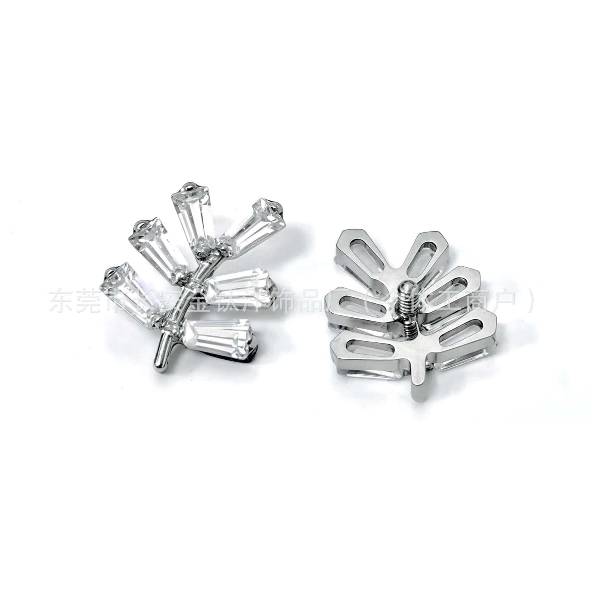 F136 Titanium Internal Thread Leaf Zircon Earrings Lip Nail Ear Bone Nail G23 Titanium Alloy Human Cartilage Piercing Jewelry - Image 4