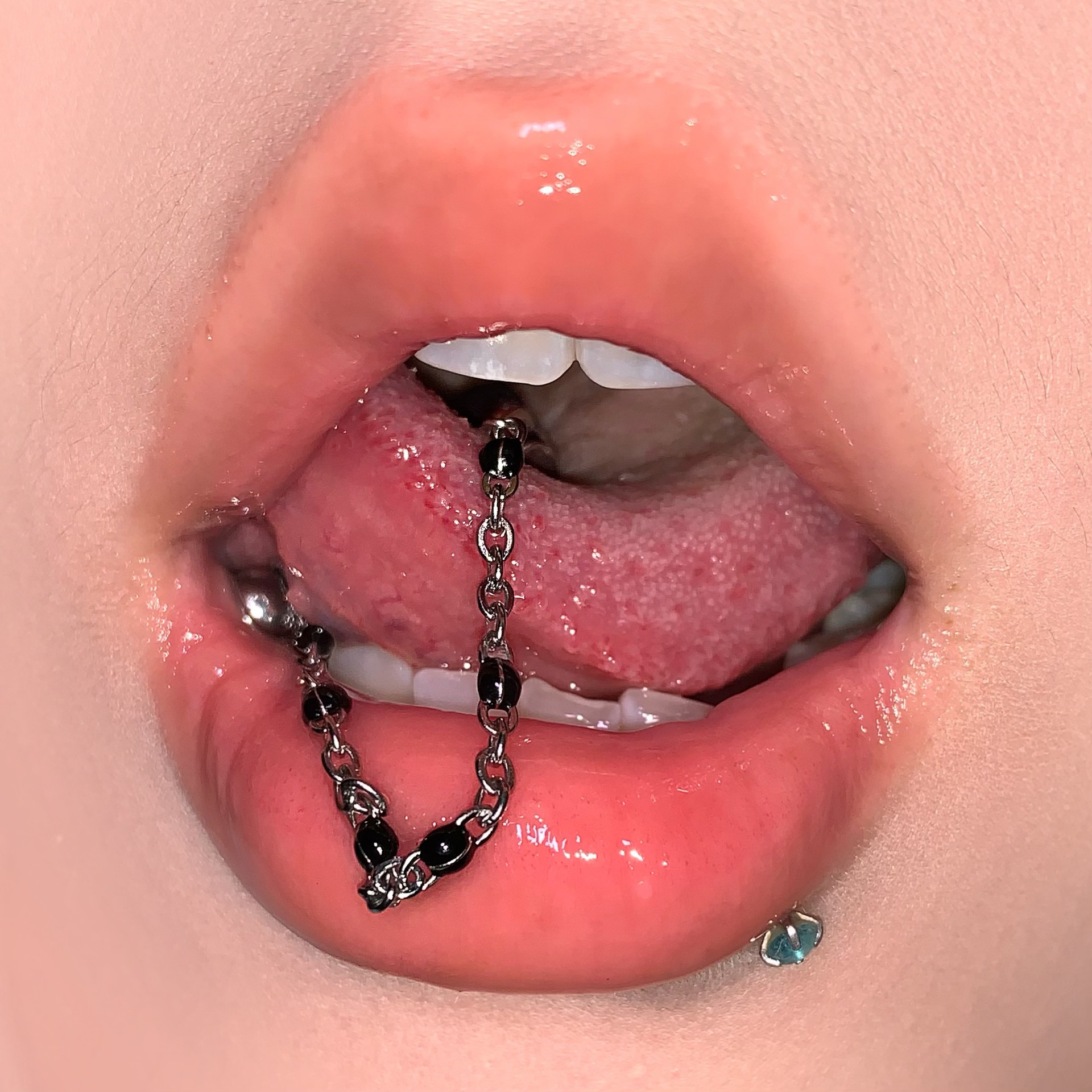 Devil Skull Chain Tongue Nail Titanium Steel Oil Dripping Sexy Y2K Tongue Piercing Jewelry - Image 2