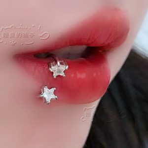 Satan's Child Little Milk Star Sparkling Diamond Star Lip Ring Lip Stud Ear Bone Ring Piercing Jewelry