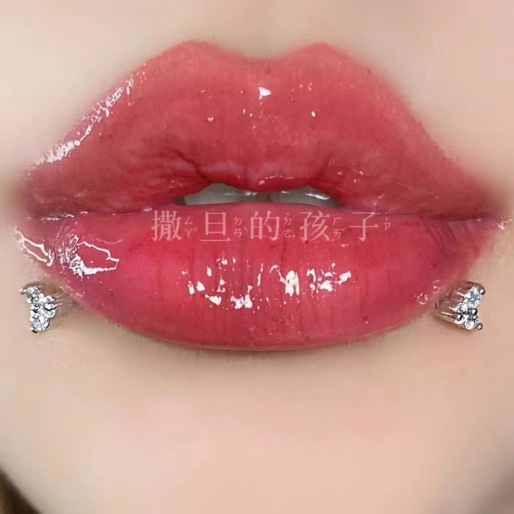 Lip Nail Hot Girl Inner Tooth Titanium Steel Petal Lip Ring Ear Bone Nail Earring Piercing Jewelry Wholesale - Image 2