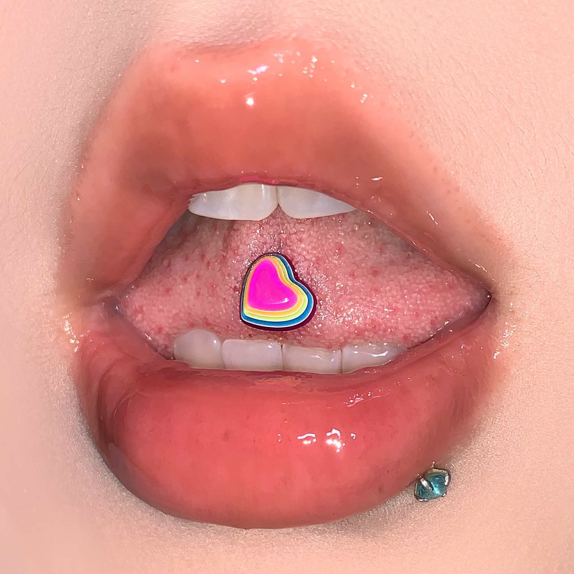 Color Acrylic Love Tongue Barbell 316L Surgical Steel External Thread Dopamine Sweet Cool Body Piercing Jewelry Wholesale - Image 3