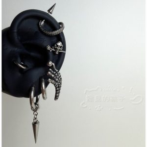 Satan's Child Gothic Skeleton Titanium Steel Ear Bone Stud Tragus Earring Dark Gothic Combination Jewelry