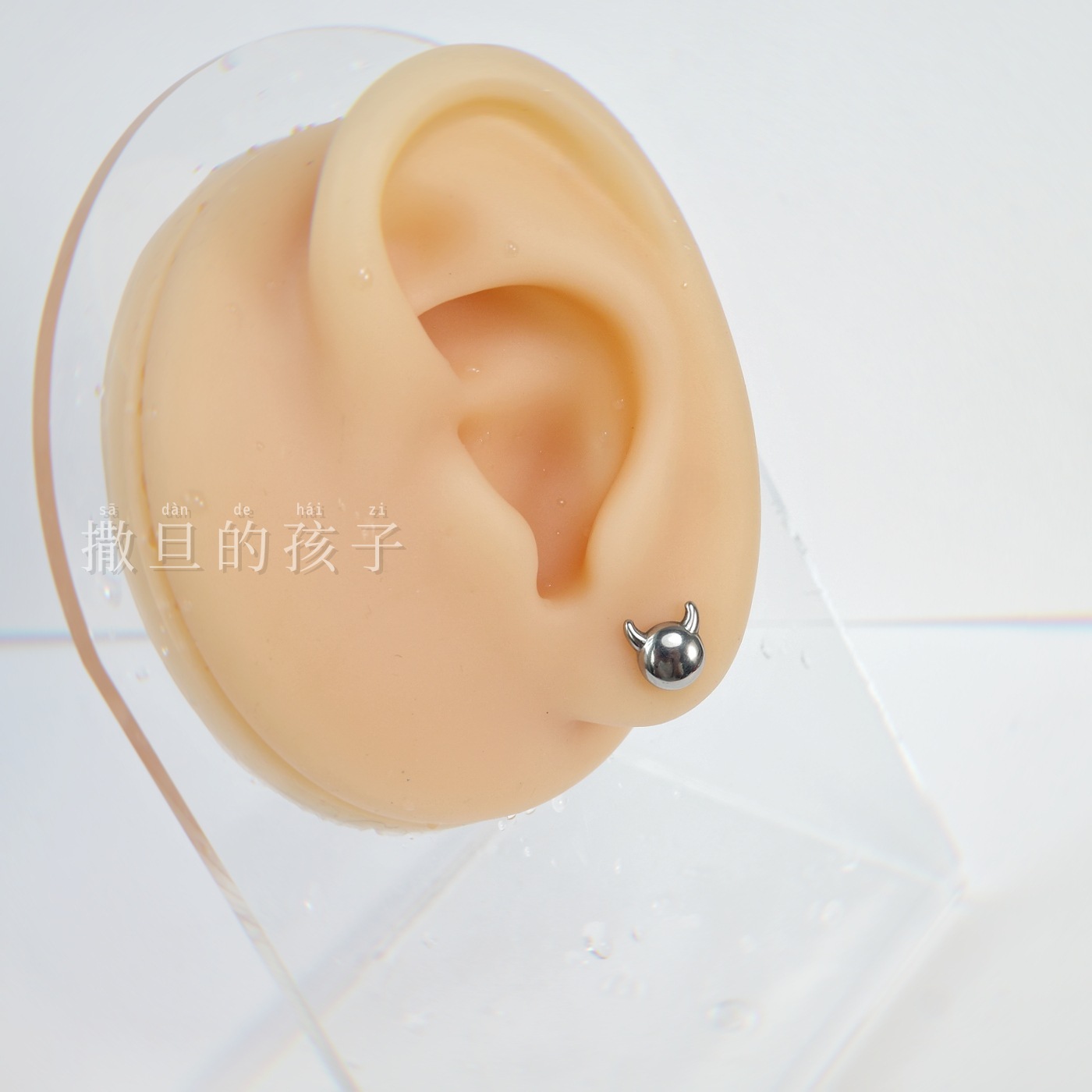 F136 Titanium Alloy Little Devil Head Internally Threaded Labret Stud Ear Stud Lip Piercing Jewelry - Image 4