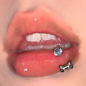 Sparkling Dog Bone Zircon Lip Ring Internally Threaded C-Shaped Ring Titanium Steel Lip Hoop Piercing Jewelry