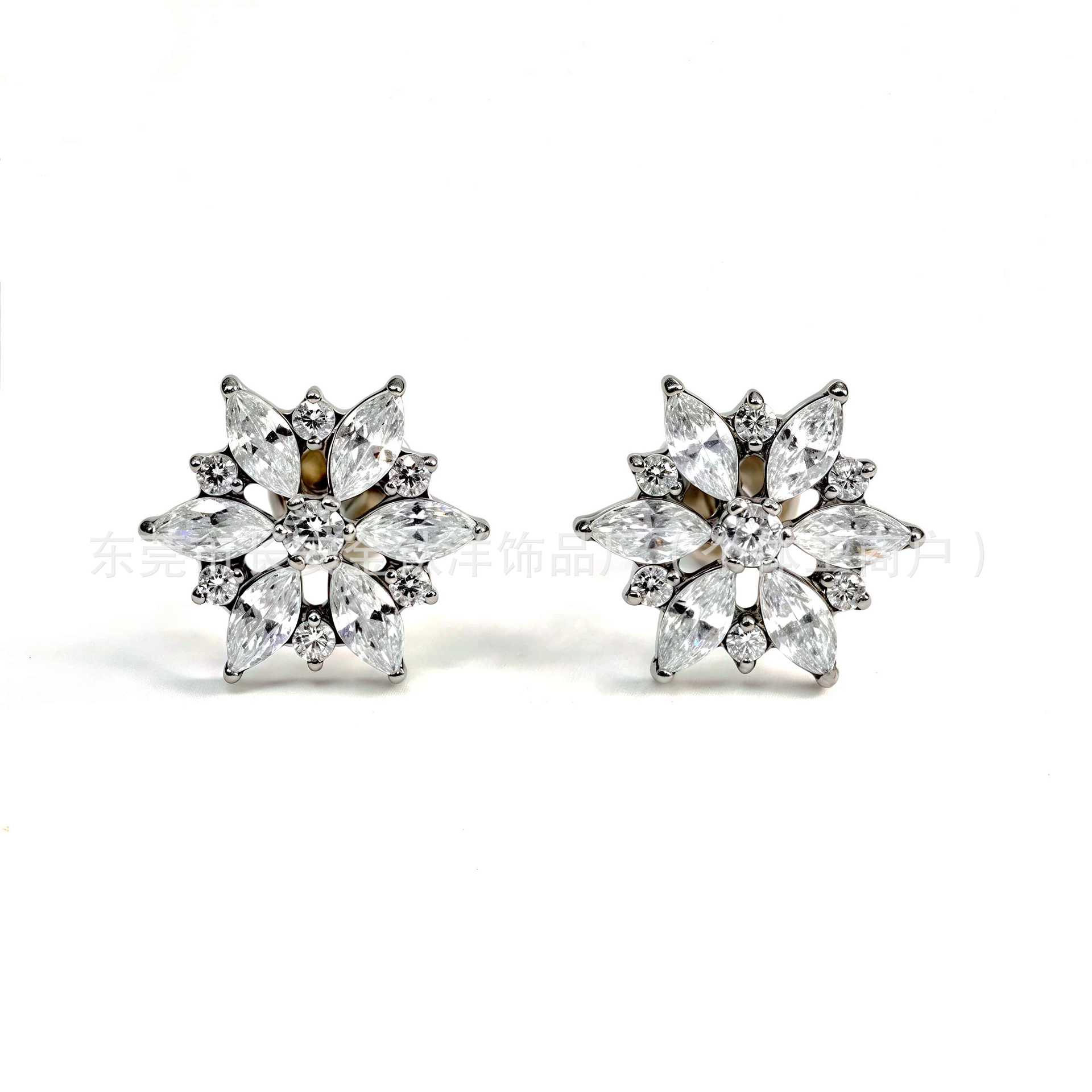 F136 Titanium Crystal Flower Inlaid 5A Zircon Earring, Nose Nail, Lip Nail, Ear Bone Nail G23 Titanium Alloy Piercing Jewelry - Image 5