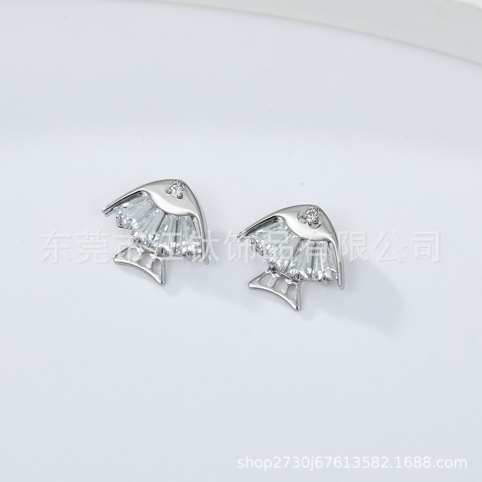Titanium Implant Grade Ear Bone Nail Fish Bone Zircon G23 Alloy Piercing Earrings - Image 3