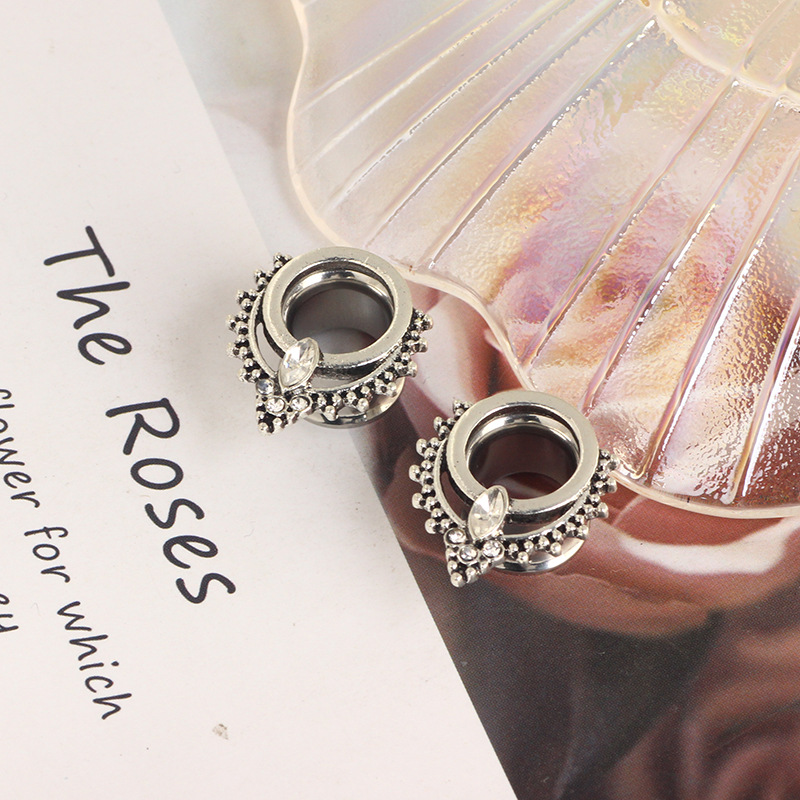 Trendy Punk Hollow Horn Auricle Large Ear Hole Jewelry Stainless Steel Integrated Auricle 2022 Fresh - Image 4