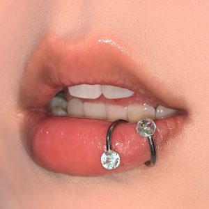5 Color Fine Glitter Acrylic Lip Ring S Shaped Rod Ear Bone Ring Titanium Steel Hot Girl Piercing Jewelry Cross Border