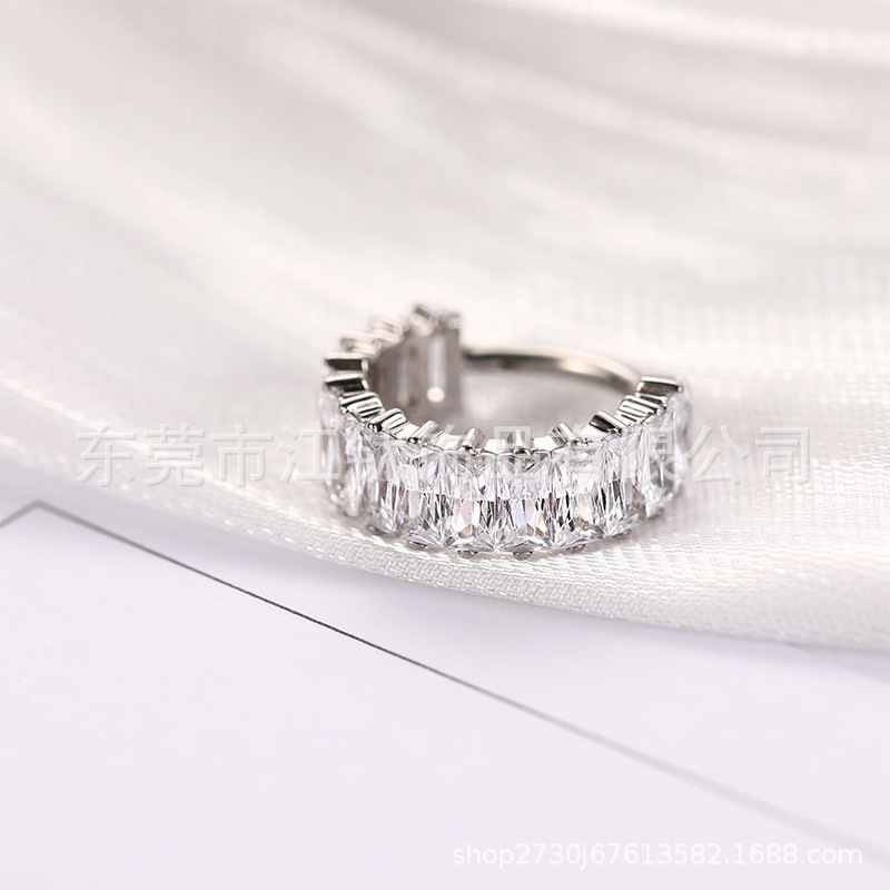 G23 Titanium Alloy Crystal Sugar Ring Diamond Color Nose Ring Ear Cross-Border Body Piercing Jewelry Earrings - Image 4
