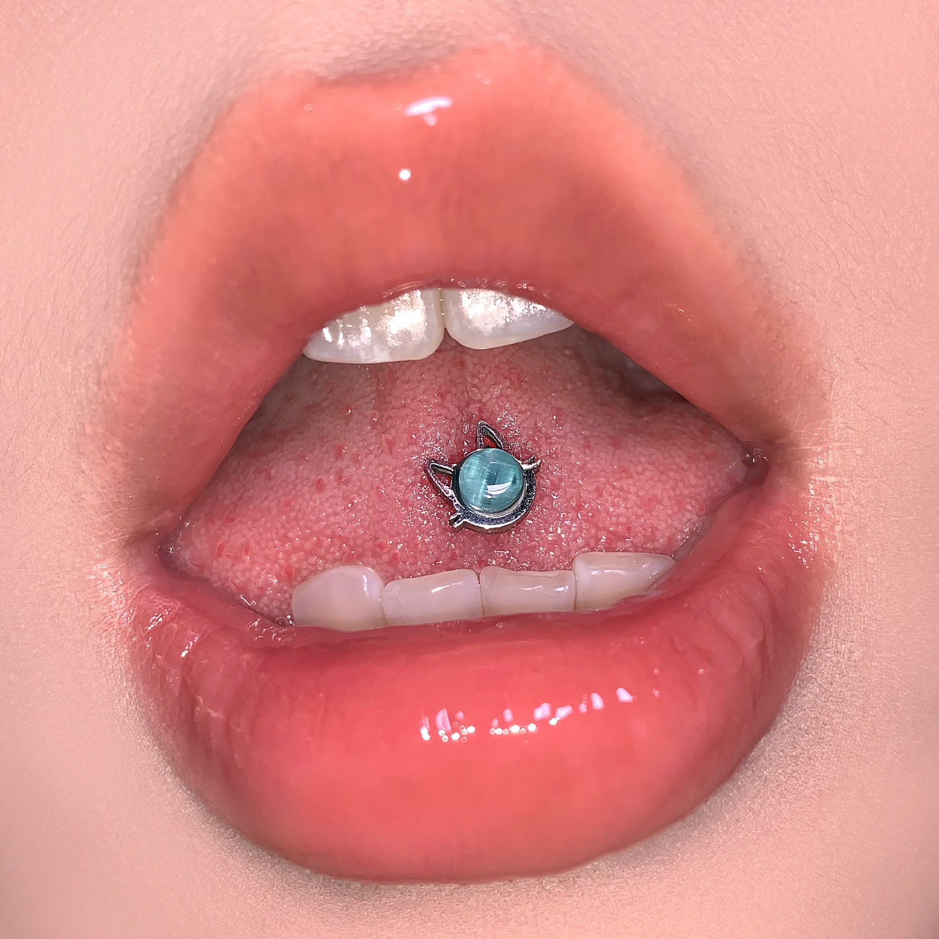 Cat Eye Stone Tongue Barbell 316L Surgical Steel External Thread Tongue Piercing Jewelry Cute Cat Ear Design - Image 3