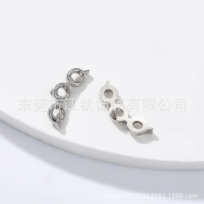 F136 Titanium Three-Circle Chain Earrings G23 Titanium Alloy Body Piercing Jewelry for Ear Cartilage - Image 4