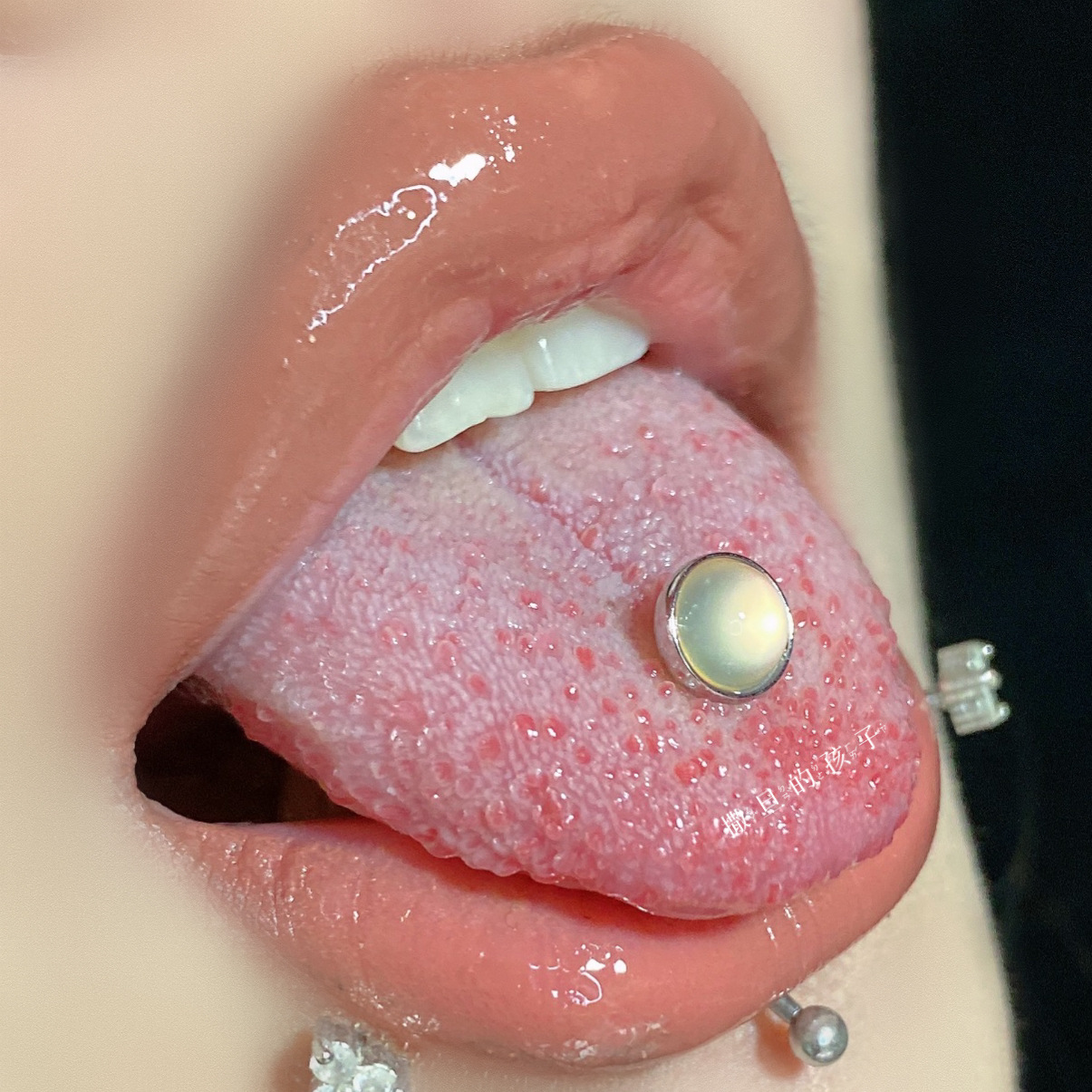Red Stainless Steel Tongue Barbell - 12mm Length 1.6mm Thick Piercing Jewelry for Women - Image 3