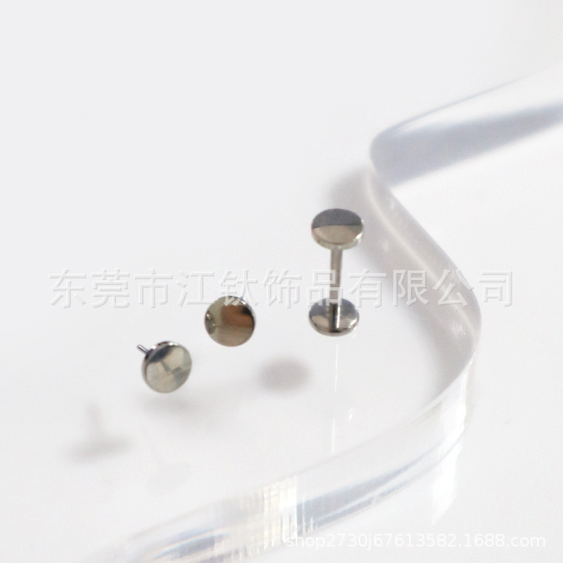 F136 Titanium Lip Labret Stud Flat Round Pancake Ear Nail Cross Border G23 Titanium Alloy Body Piercing Jewelry Ear Bone Nail - Image 4