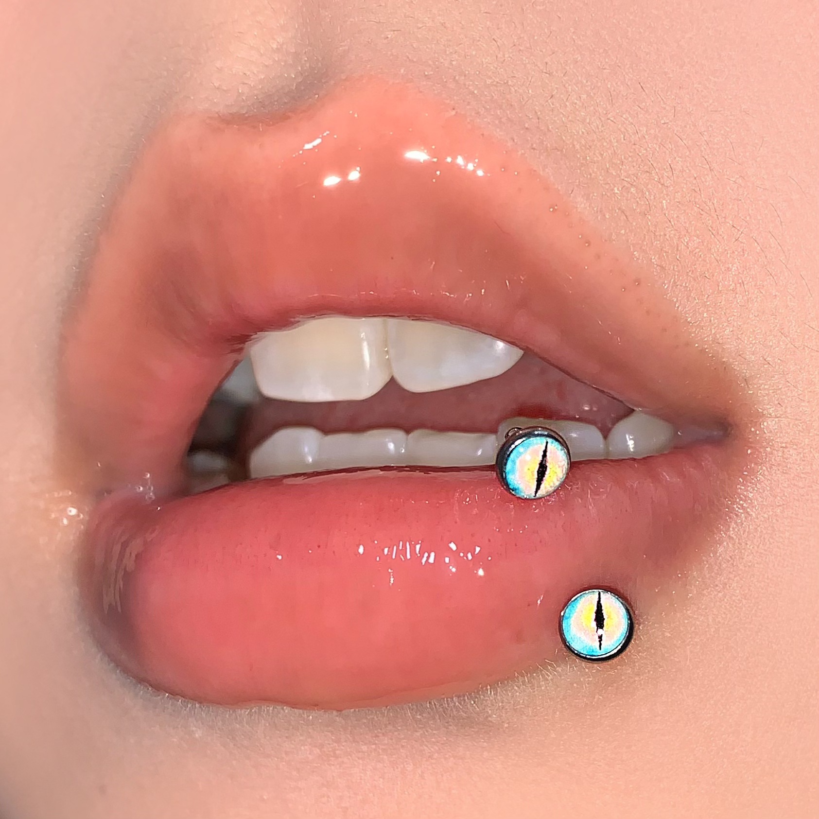 Charming Starburst Lip Ring C-Ring Internally Threaded 1.2mm 12mm 5-Color Gradient Cat Eye Magic Pupil Sexy Style - Image 3