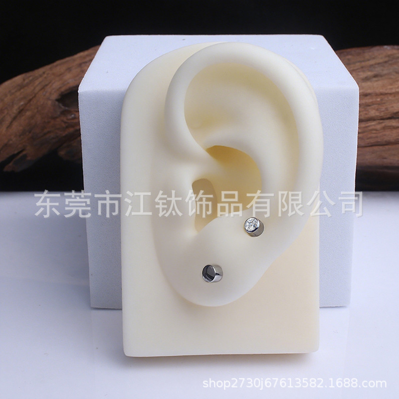 JT860 G23 Titanium One-Piece Butterfly Lock Ear Plug with 5A Zircon - Cartilage Earring Geometric Stud - Image 3