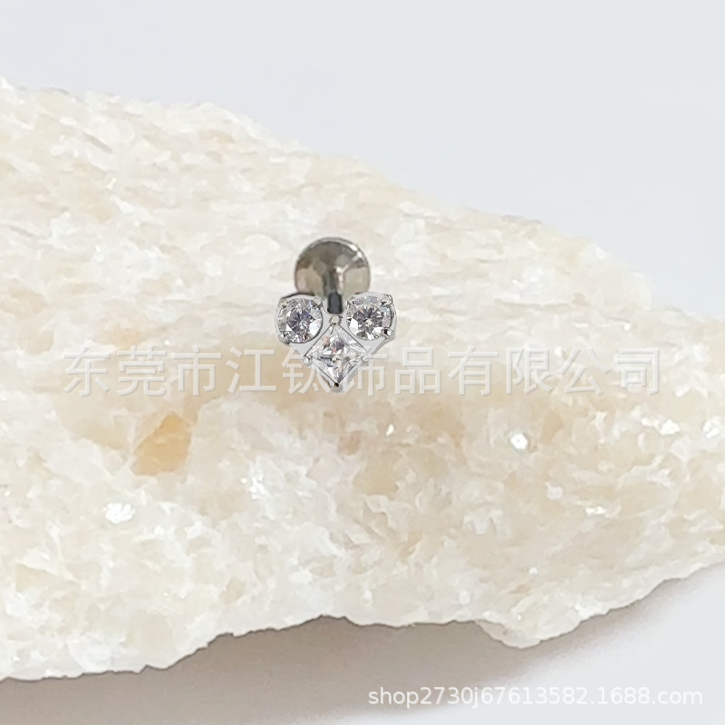 F136 Titanium Heart Shape Stud Earring with 5A Zircon for Cartilage Piercing - G23 Titanium Alloy Body Jewelry - Image 3