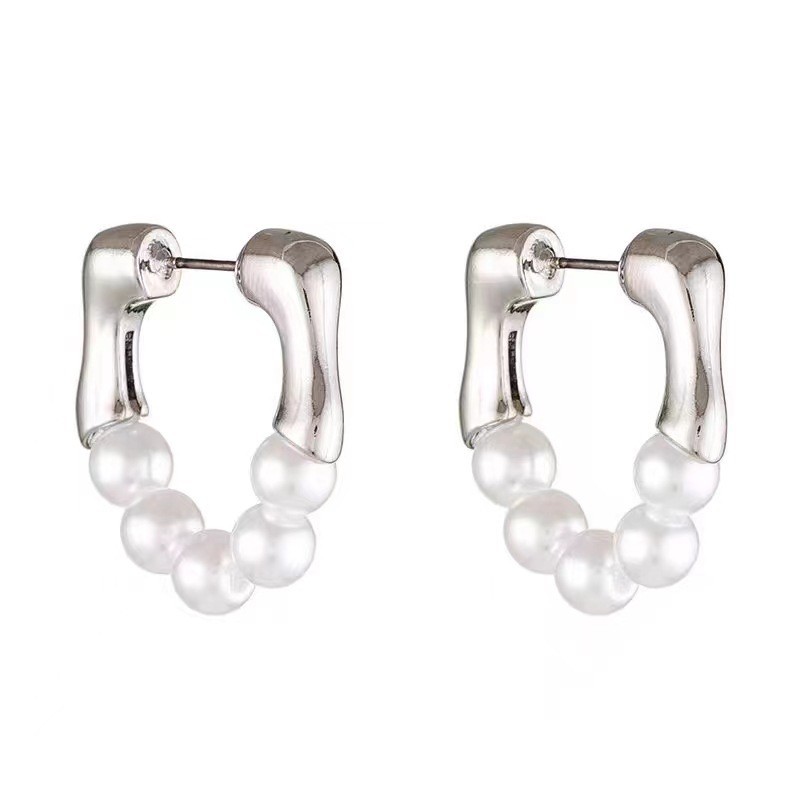 Elegant Gold Hoop Earrings with Black Pearl - Light Luxury Geometric Fashion Earrings for Women - Image 5