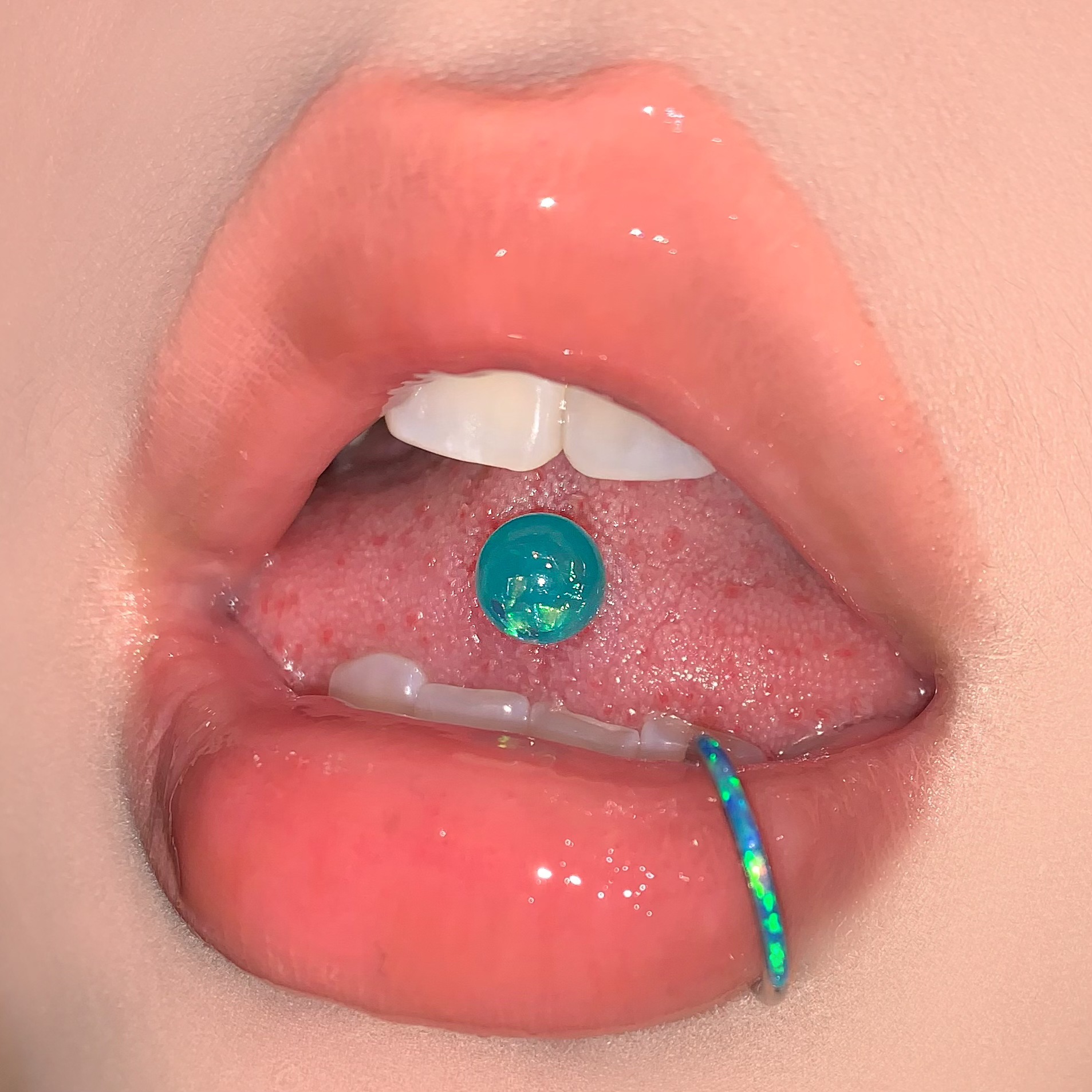 Pink 316L Surgical Steel Tongue Barbell External Thread Sparkle Ball Tongue Piercing Jewelry - Image 2