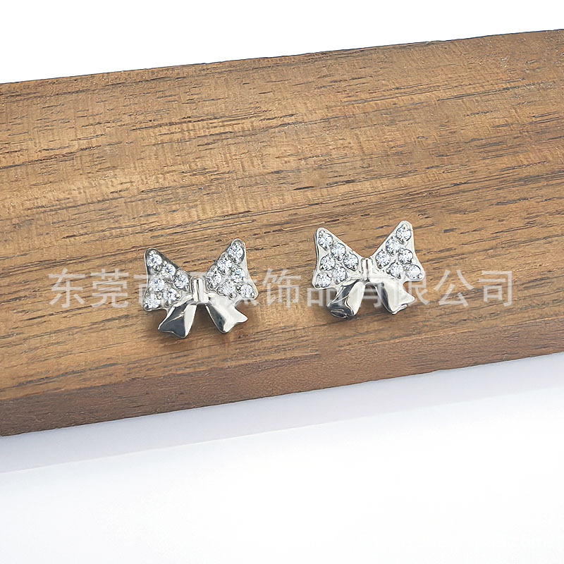 G23 Titanium Ear Bone Nail Bow Inlaid with Zircon Cross-Border Body Piercing Jewelry Ear Stud - Image 3