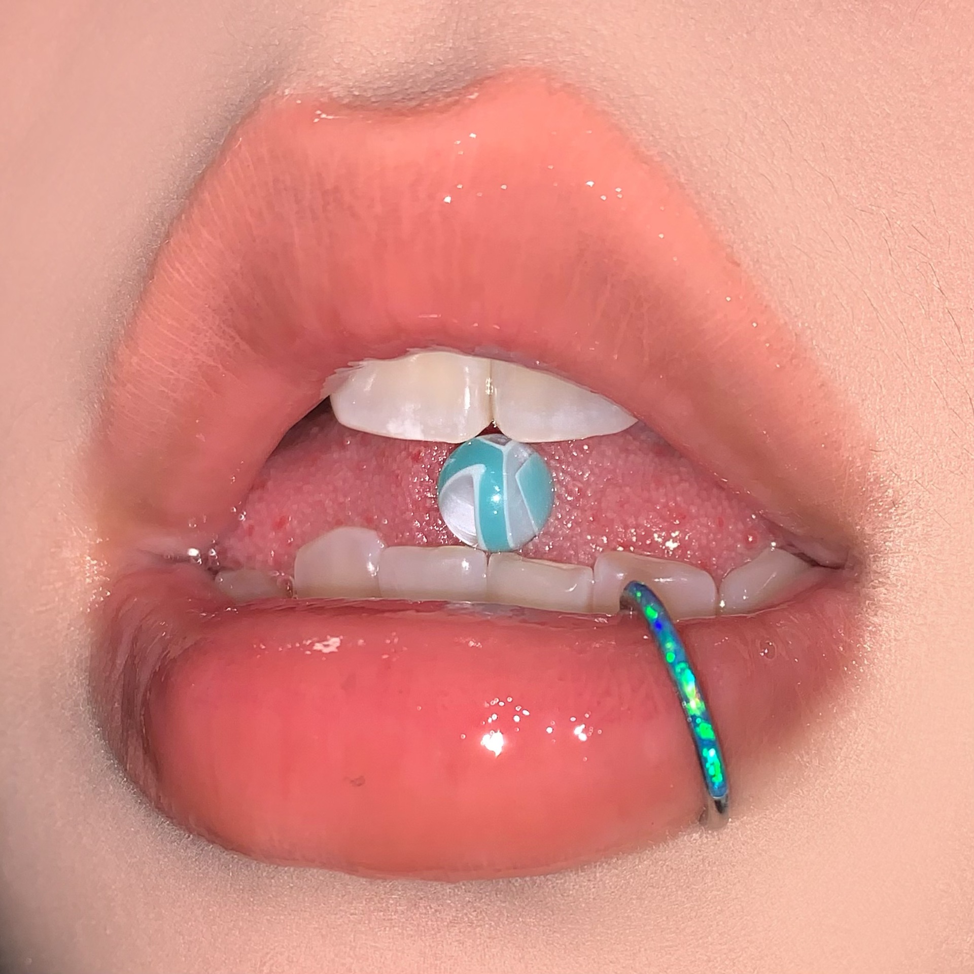 Blue Acrylic Tongue Ring with Steel Titanium External Thread Design, Niche Tongue Piercing Jewelry for Sweet and Spicy Girls - Image 3