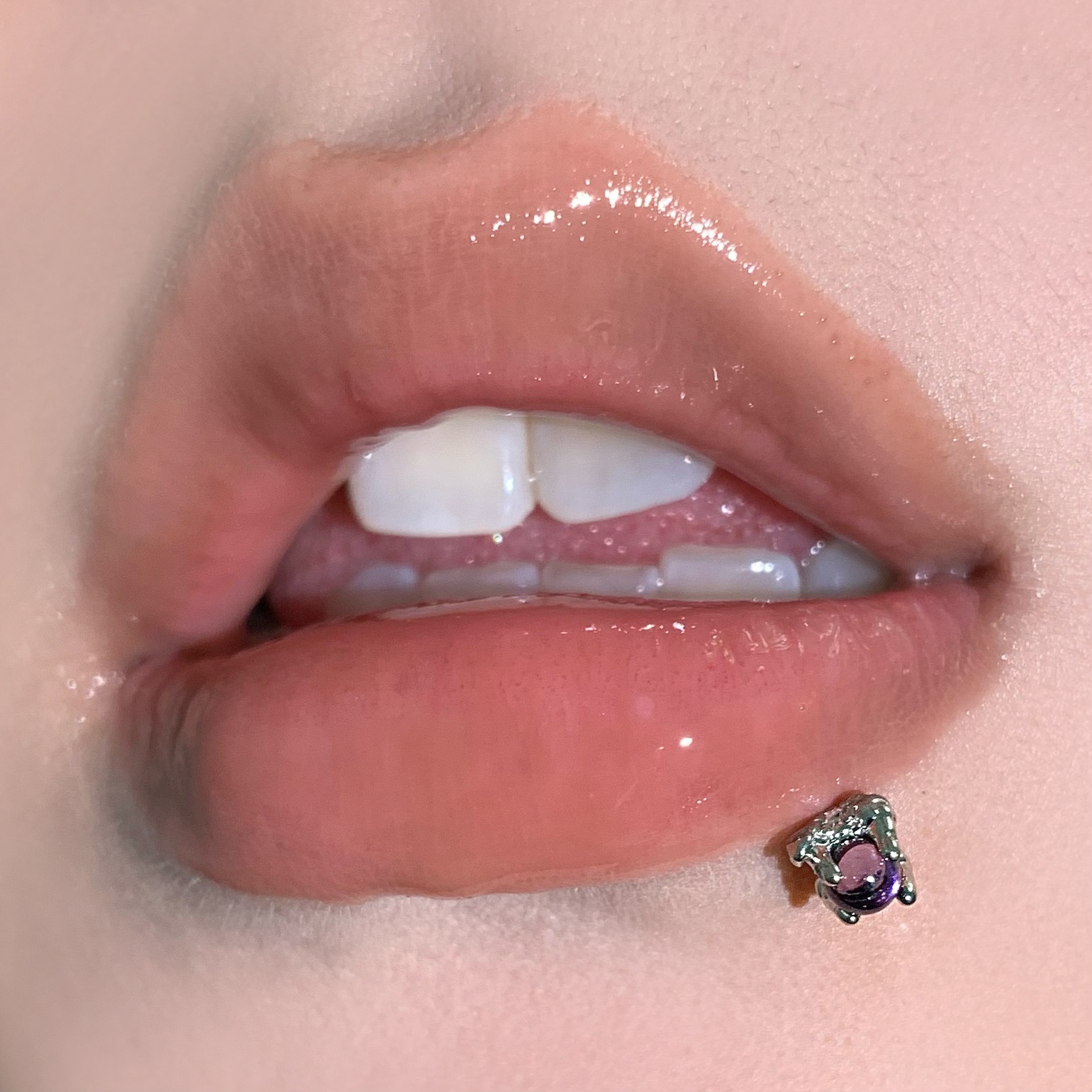 Cross-Border Dragon Claw Bead Opal Lip/Ear Bone Piercing Jewelry 316L Surgical Steel External Thread Labret Stud Wholesale - Image 3