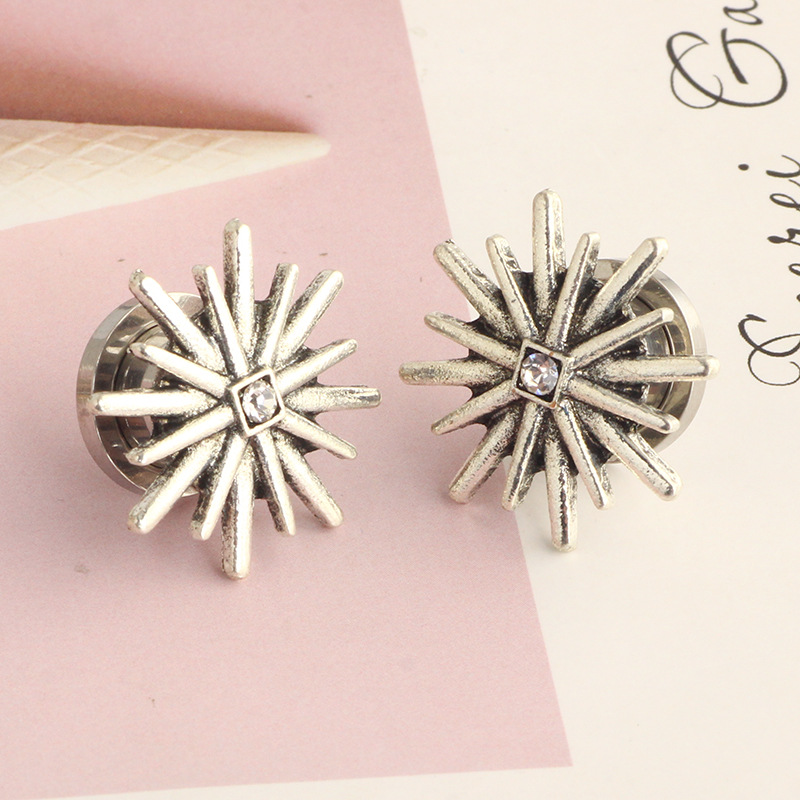 2022 Summer Stainless Steel Punk Heart-Shaped Ear Expander Plug Ear Piercing Jewelry - Image 2