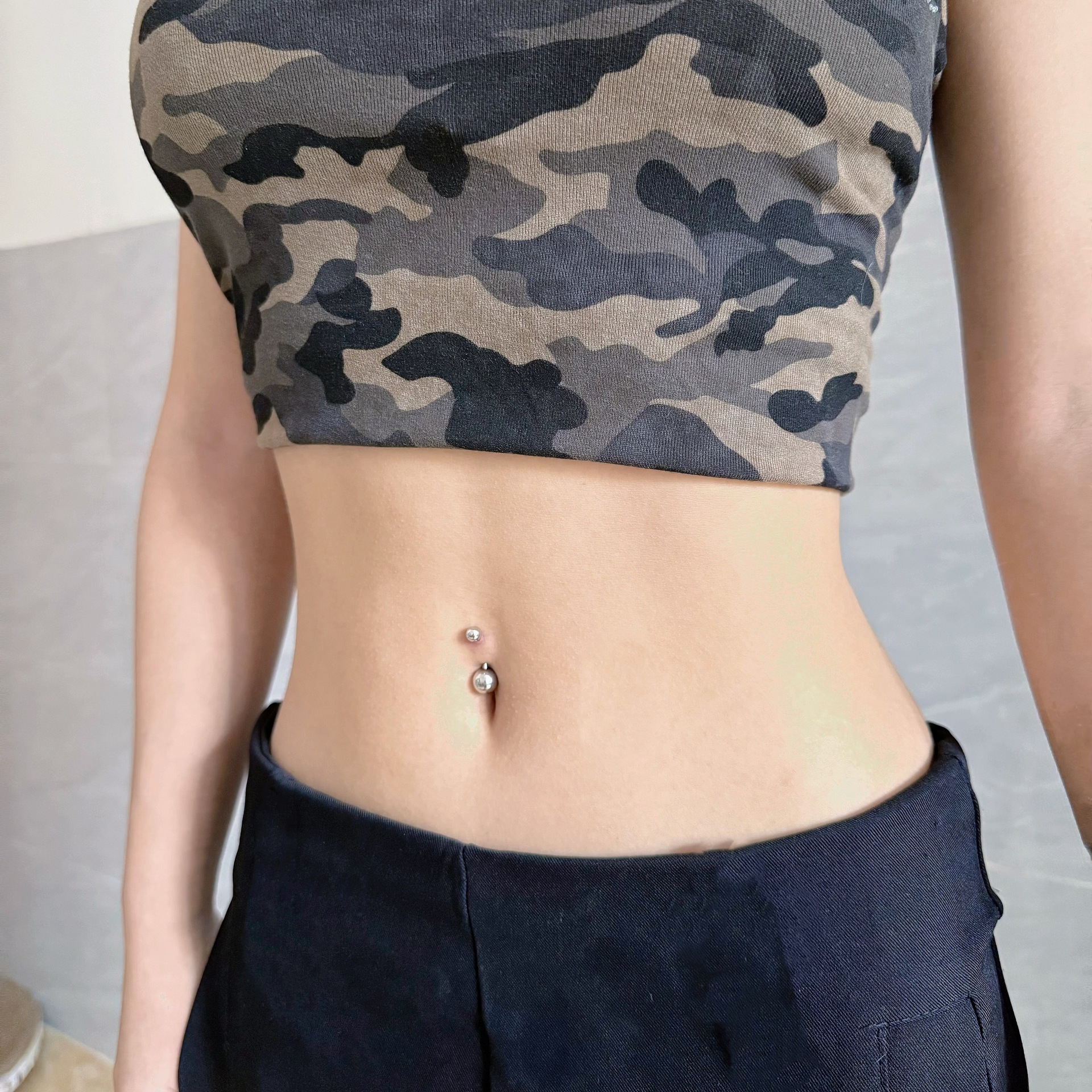 Titanium Steel Externally Threaded Round Ball Belly Button Ring - 1.2mm x 16mm Bar, 5x8mm Ball, Double-Ended - Image 2