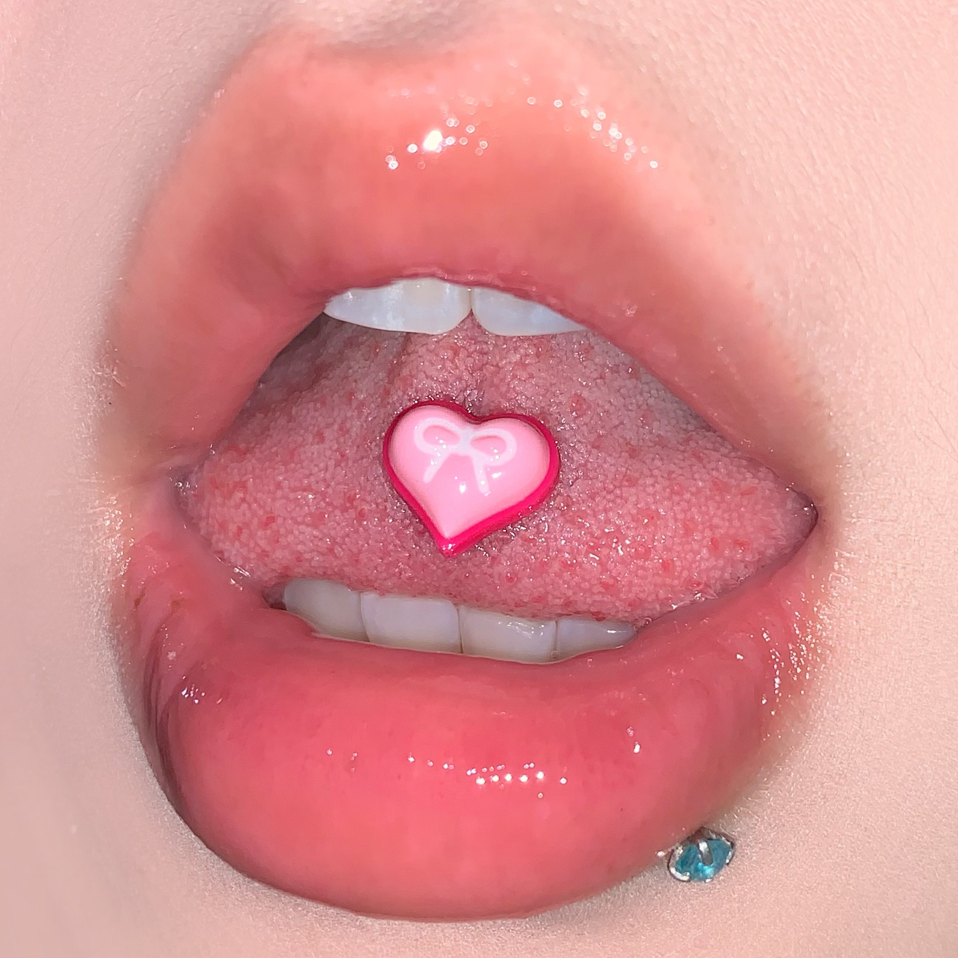 Sweetheart Barbie Resin Love Bow Tongue Barbell External Thread Titanium Steel 5 Colors - Image 3