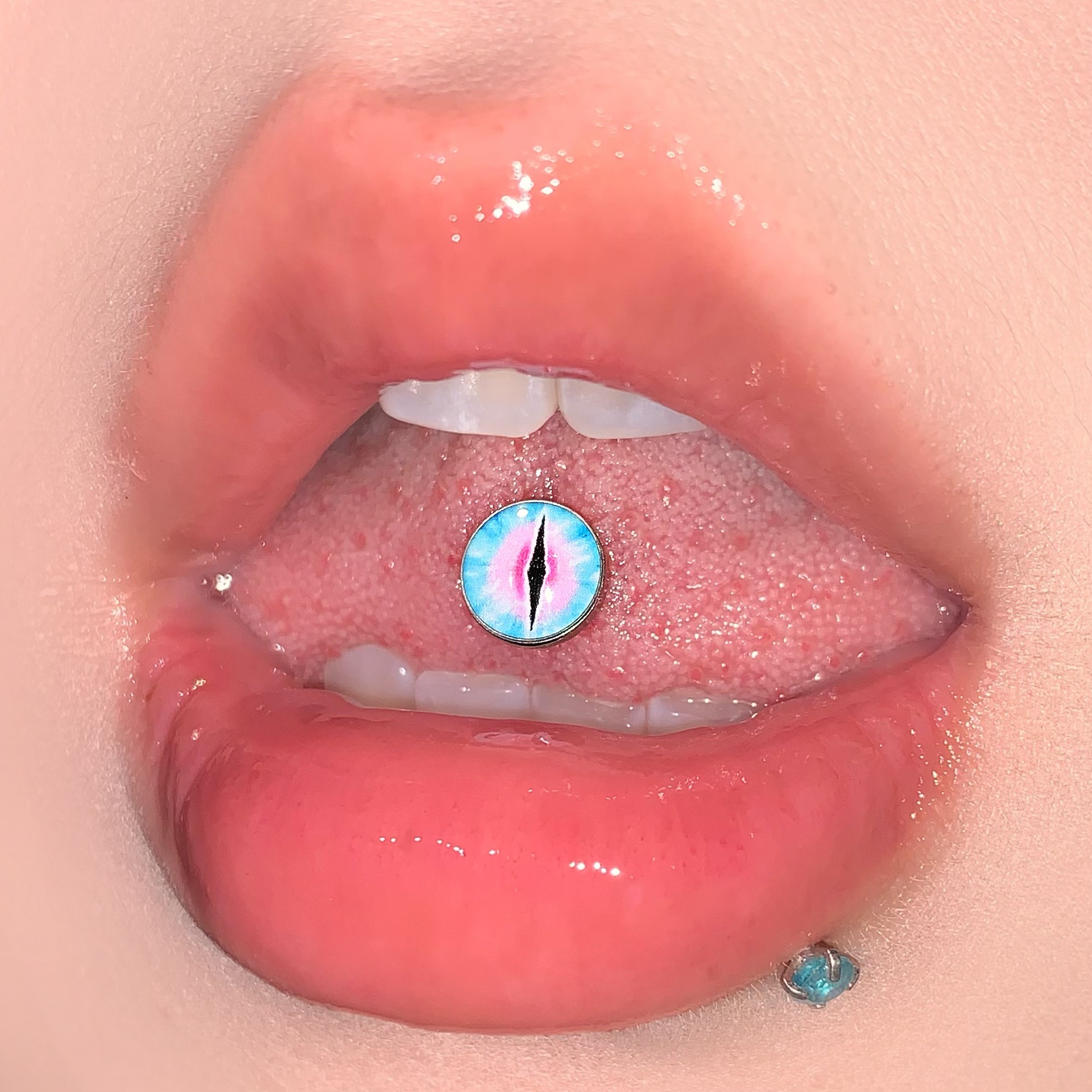 Cross Charm Eye Star Tongue Barbell 316L Surgical Steel External Thread 5 Colors Tongue Piercing Jewelry Wholesale - Image 2