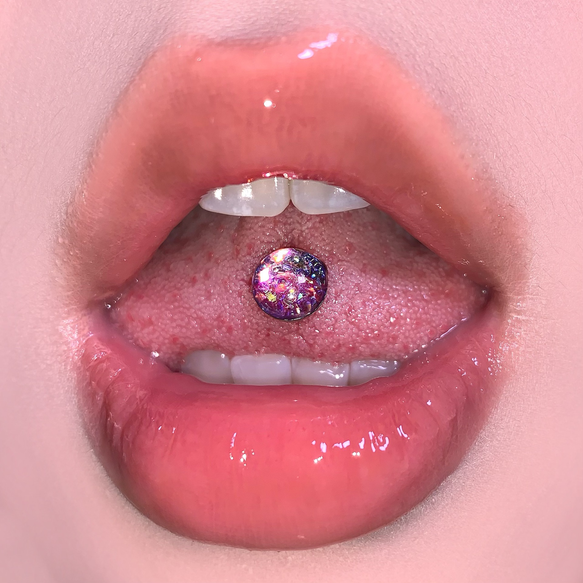 Broken Diamond Star Tongue Nail Perforated Steel Titanium External Thread Personalized Tongue Piercing Jewelry Wholesale - Image 2