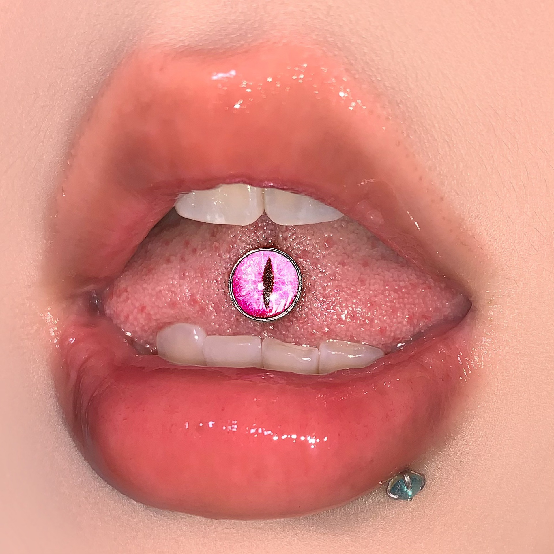 5-Color Cat Eye Gradient Feather Tongue Barbell, Titanium Steel Externally Threaded Tongue Piercing Jewelry for Party, Wholesale - Image 3