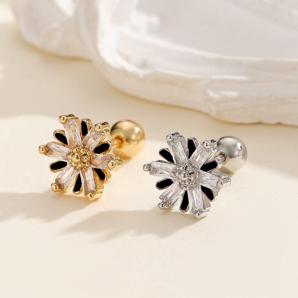 New Stainless Steel Micro-Inlaid Cartoon Cute Rabbit Ear Bone Nail Decoration Fashion Earring - Image 3