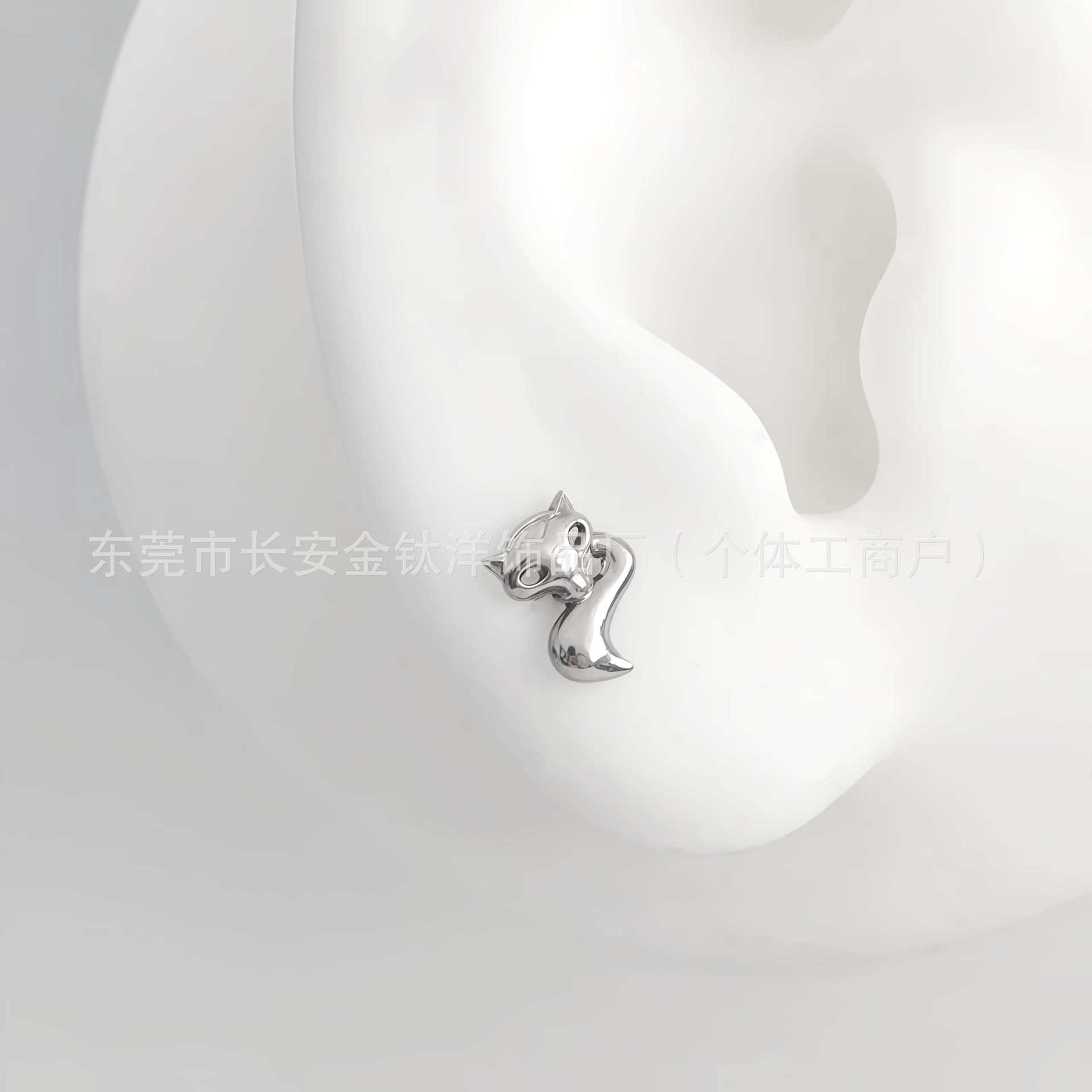 F136 Titanium Cut Out Fox Earrings Nose Studs Ear Bone Studs Cochlear Studs G23 Titanium Alloy Body Piercing Jewelry - Image 4