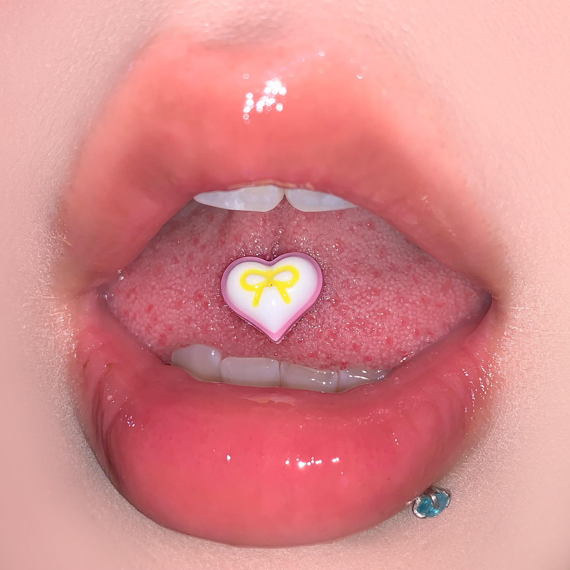 Sweetheart Barbie Resin Love Bow Tongue Barbell External Thread Titanium Steel 5 Colors - Image 5