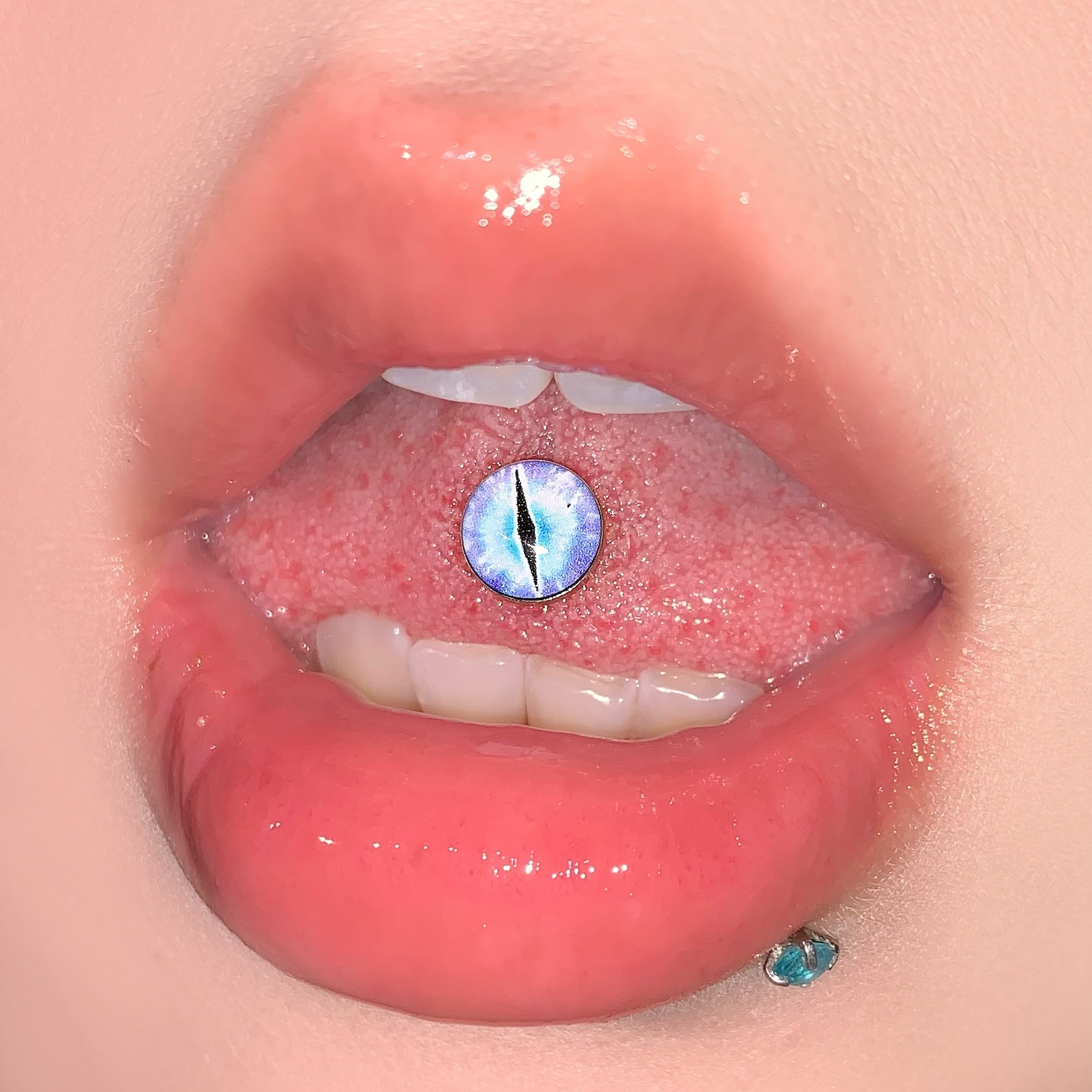 Cross Charm Eye Star Tongue Barbell 316L Surgical Steel External Thread 5 Colors Tongue Piercing Jewelry Wholesale - Image 5