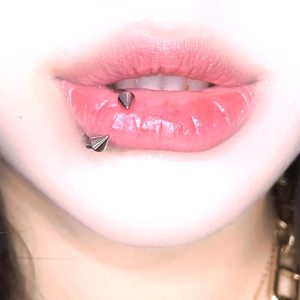 Hot Girl Horsehoe Lip Ring with Spikes Punk Style Stainless Steel Body Piercing Jewelry