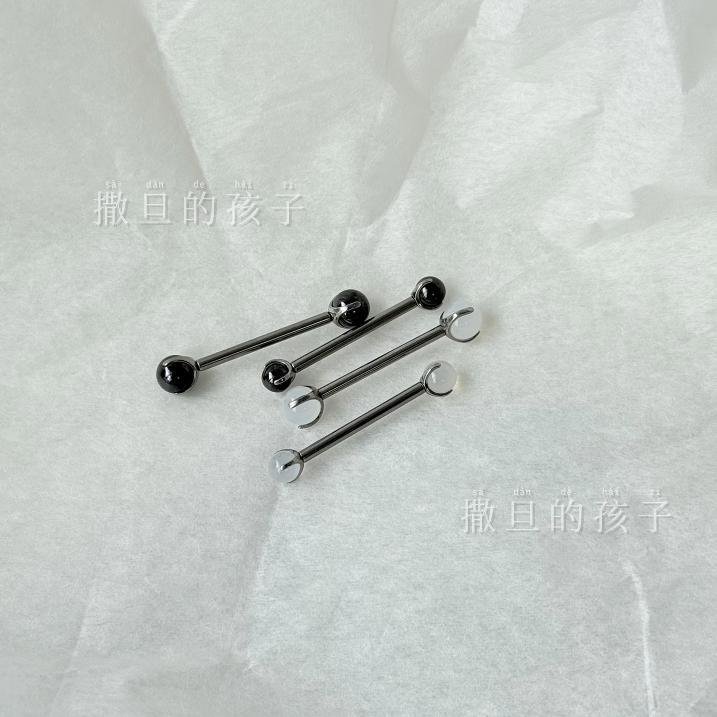 F136 Titanium Alloy Tongue Piercing Black White Zircon Comfortable Internal Thread Ball Tongue Barbell - Image 3